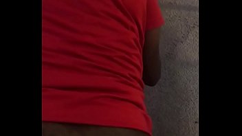 彼女は仕事で退屈しているときに私に電話をかけます。多くの場合、私はやって来て彼女を吹き飛ばします