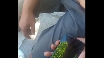 超大胆户外啪女王『美娜』勾搭骚男公园长凳口交 欲火焚身钻小树林全程站炮无套后入 爆精内射