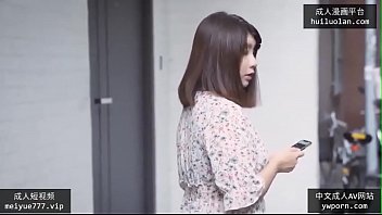 国产AV佳作 激情演绎爆乳肉便器 被痴汉尾随迷多人轮番上阵泄欲
