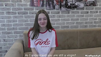 ヴァージンb。処女喪失バンビー！ファーストキス、ファーストフェラ、ファーストセックス！ （フル）