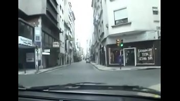 美しい売春婦オルガは箱舐めを楽しんでいます