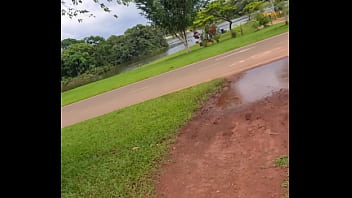 パンティーなしで歩き回って、都市公園でppkを見せています...私のファンだけでそれを見てください（ビデオのリンク）...またはWhatsAppと電報の私のvipグループ11975740713