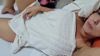 RJ に到着しました... お風呂に入れました... 臭いがしました... ビデオの最後を見たいですか?.. : bolivianamimi
