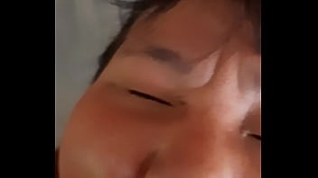 ダックとデビッド、ダビデの口でおしっこをしているダック、絶頂のためにコックを吸っているダック
