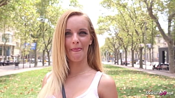ドイツのスカウト-熟女は偽のモデルの仕事のキャスティングでセックスするために小さな恥ずかしがり屋の女の子アガサをだましました