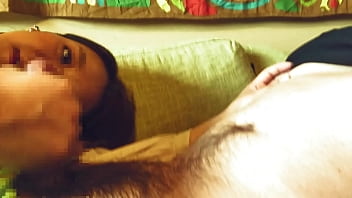 ハーフ妻が朝出勤前に旦那を乳首責めと高速手コキ口内射精