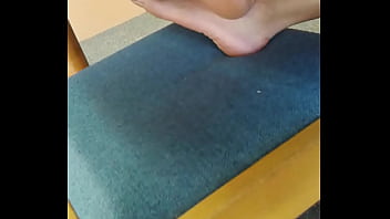 裸足露出ソールの研究