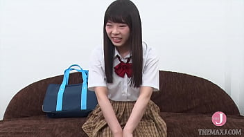 裏垢にDMして知り合った美巨乳×名器の超ヤリマンJ●！暴発必至の膣圧に即イキ中出しされるまでの全てを個撮しました。 ひな イントロ【BACN021】