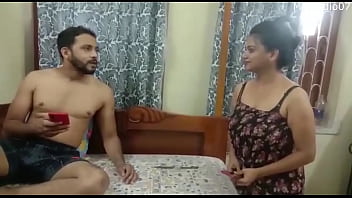 पेइंग गेस्ट !!!! के साथ अक्डिन अचनोक मेरी मां घर नहीं थी