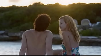 海のそばで舐めたりセックスしたりするおまんこ