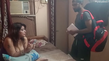 मेरे दोस्त मेरी सौतेली मां बकवास करते हैं, मैं स्पष्ट हिंदी ऑडियो के साथ सब कुछ रिकॉर्ड करता हूं