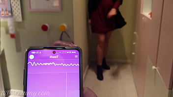 モール内の公共リモートバイブレーター-私は緑豊かな猫を制御します-MissCreamy