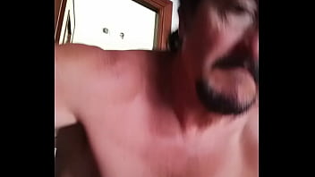 私は大きくて毛むくじゃらオマンコを持つ女性のためにアルゲーロでたくさんのセックスを主催します