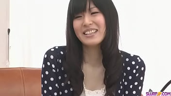 小泉のぞみが全裸になってアジアンフェラ
