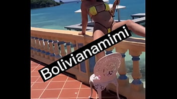 Мастурбирует на Карибах ... сводя с ума оператора Полное видео на bolivianamimi.tv
