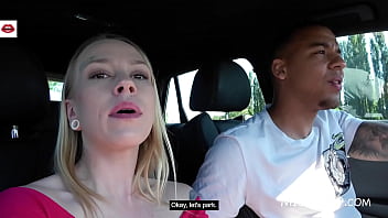 ほとんどの注意！ BLACK DUDEが彼の車の中で私をファックしている間、老人が通りかかった：Chrystal Sinn（FULL SCENE）-MISSDEEP.com