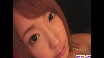 杏樹紗奈のおもちゃは彼女の陰部をファックし、それからずさんなフェラチオをします