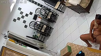 Paty Bumbum は、これらのエロ動画を私に送り続けます。もう我慢できない 性交しようと思う