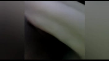 Эта красотка собиралась быть только оператором, чтобы заснять, как я поедаю ее подругу, но я не смог устоять перед задницей и в итоге отсосал ей и заставил ее кончить три раза на мой член