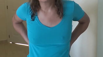 goračaa žena mii vklučena čtoby pokazatʹ svoi voshititelʹnye ʹki čtoby oni mogli področitʹ nabludaa za nej