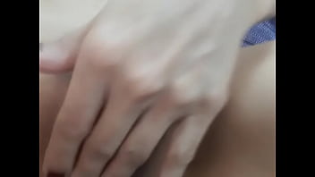 コロンビアの熟女友達が潮吹きするまでこすります！