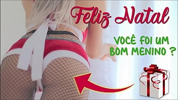 マザーノエルナヤラ、クリスマスツリーを設定