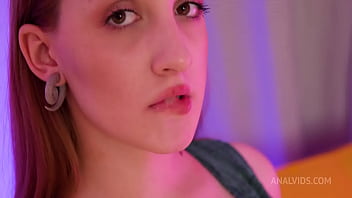 EvaЕenderとFaplexСastingFLX036での彼女の最初のアナル体験