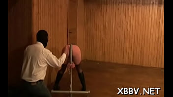彼女の夫婦のデバイスで遊ぶのが大好きな驚くべきfloozy