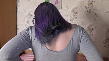 太いの女の子があなたのために顔面騎乗のハメ撮りフェムドムをして、それからあなたに彼女の猫をクローズアップで舐めるように頼みます！ -ロールプレイ-ミルキーマリ