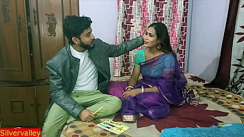 बायोलॉजी मैडम के साथ सेक्स करने वाली 18 साल की भारतीय छात्रा स्पष्ट हिंदी ऑडियो के साथ भारतीय वेब श्रृंखला सेक्स