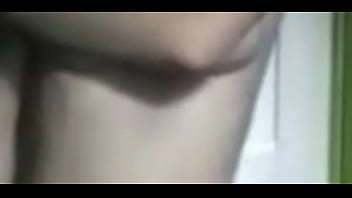 楽しい時間を過ごしているおっぱい熱いおっぱい