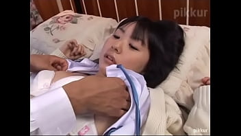 純粋なかわいい女の子つぼみ01
