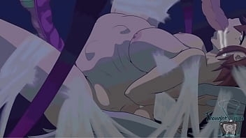 蜘蛛は卵を女の子に妊娠させます
