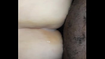 彼女のお尻に私のナッツでこのBBWをクソ