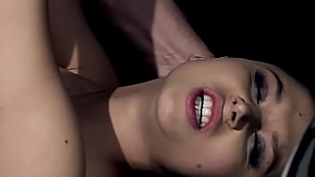 섹시한 도둑 Alesya가 처벌을 받습니다. 3부. 그녀는 속박 섹스를 즐기고, 그는 복종하는 창녀로 만족합니다.