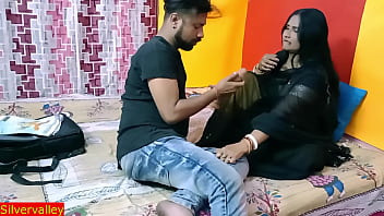 ディルドと私のペニスでクソインドのホットNRIbhabhi！クリアな音声でヒンディー語のセックス