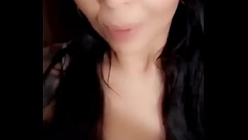 私のセクシーな熟女のお尻を紹介します