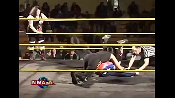 混合レスリングタッグチーム-インタージェンダーレスリングタッグチーム（非常に強い女性）
