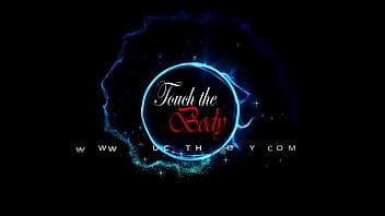 Yoni Massage заставляет ее киску почувствовать волшебный момент веселья