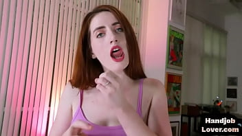 赤毛の手コキ美女がtitfuckingの前にハメ撮りBFをけいれん
