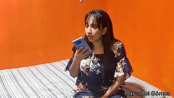 热继母帮助儿子在比赛前休息