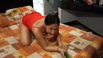 美味しいきゅうりとのセックス、夫ときゅうりとの美味しい三人組