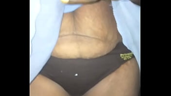 タミルマル角質妻のオフィスボスとの秘密のロマンス