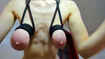 ホットウェットブロンドラヴェルナクイーンはあなたのために長いショーを行います！