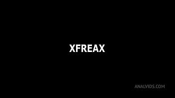 XfreaX、レベッカ ブラック & シルビア デライ、BWC、アナル フィスティング、ATOGM、マンコなし、大きな裂け目、バットローズ、ローズにザーメンを飲み込む、XF004