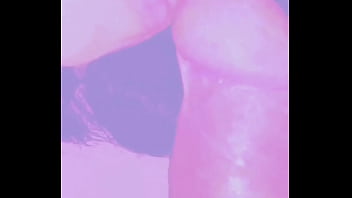 妻はお尻にそれを取りながら別のものを吸うように頼む