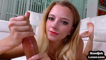 ランジェリーモデルはエロティックなカップルでゆっくりとハメ撮りBFをけいれん
