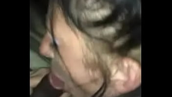 深夜挖出小鸡表演她的一些 Thottie 滑稽动作 [iPhone 镜头] Thotsanonymous.com