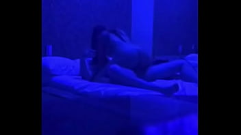 寝取られは別の男性のチンポでエッチな妻を撮影します
