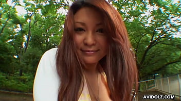 日本の熟女、アイリアイはバイブレーターを使用しています、無修正
